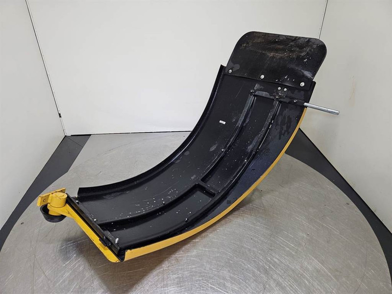 Cat 924-219-6911-Mud guard/Kotfluegel/Spatbord - Estrutura/ Châssis por Máquina de construção: foto 3 Cat 924-219-6911-Mud guard/Kotfluegel/Spatbord - Estrutura/ Châssis por Máquina de construção: foto 3