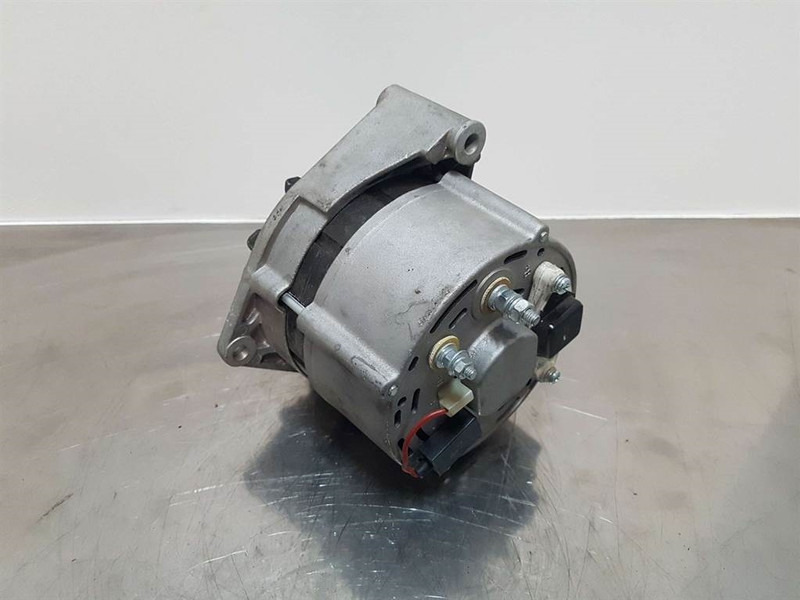 Deutz 28V 27A - Alternator/Lichtmaschine/Dynamo - Motor por Máquina de construção: foto 4 Deutz 28V 27A - Alternator/Lichtmaschine/Dynamo - Motor por Máquina de construção: foto 4