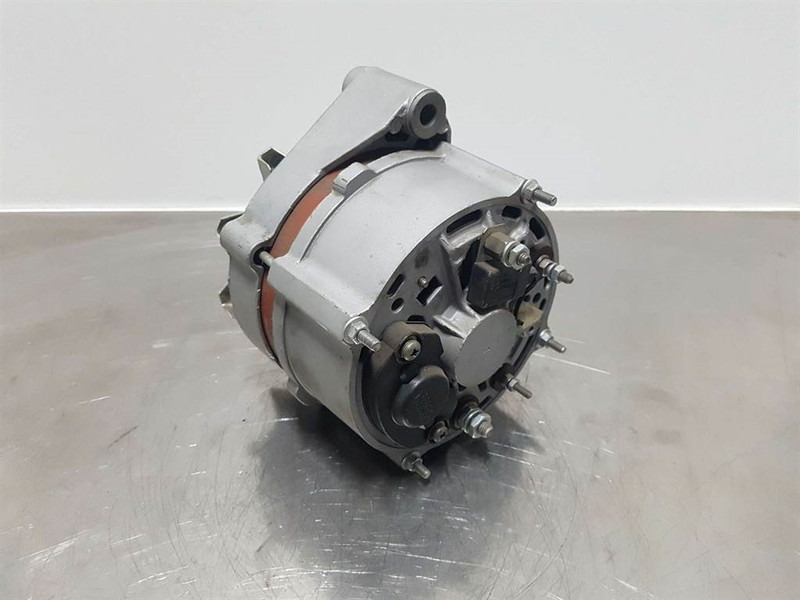 Deutz 913/1013-28V 55A-Alternator/Lichtmaschine/Dynamo - Motor por Máquina de construção: foto 4 Deutz 913/1013-28V 55A-Alternator/Lichtmaschine/Dynamo - Motor por Máquina de construção: foto 4
