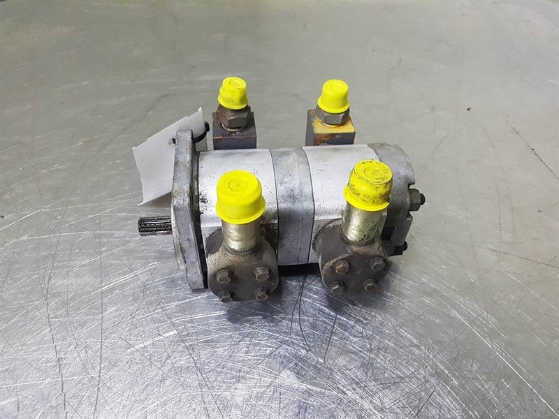Diesel Kiki - Bosch - 307012-1020 - Gearpump/Zahnr - Hidráulica por Máquina de construção: foto 2 Diesel Kiki - Bosch - 307012-1020 - Gearpump/Zahnr - Hidráulica por Máquina de construção: foto 2
