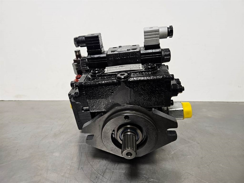 Giant 451T-Bondioli& Pavesi M4PV28-28-Drive pump/Rijpomp - Hidráulica por Máquina de construção: foto 2 Giant 451T-Bondioli& Pavesi M4PV28-28-Drive pump/Rijpomp - Hidráulica por Máquina de construção: foto 2