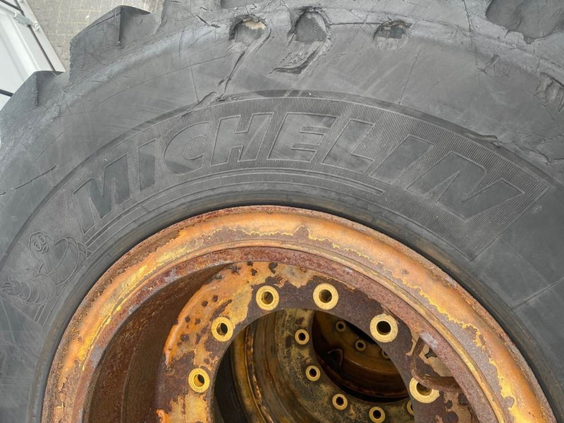 Hyundai HL740-9-Michelin 20.5R25-Tire/Reifen/Band - Jantes e pneus por Máquina de construção: foto 4 Hyundai HL740-9-Michelin 20.5R25-Tire/Reifen/Band - Jantes e pneus por Máquina de construção: foto 4
