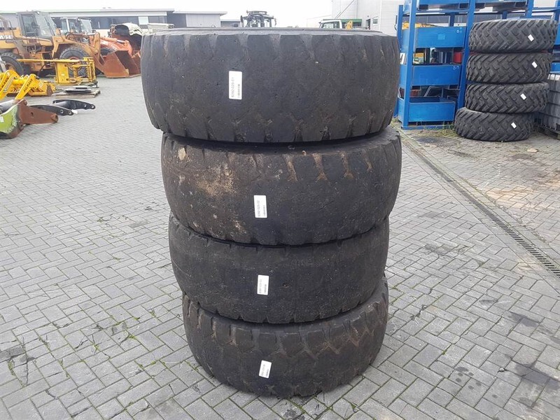 JCB 416 HT-Barkley 17.5R25-Tyre/Reifen/Band - Jantes e pneus por Máquina de construção: foto 1 JCB 416 HT-Barkley 17.5R25-Tyre/Reifen/Band - Jantes e pneus por Máquina de construção: foto 1