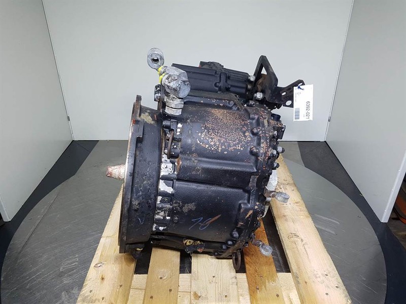 JCB 416HT-4656004010-ZF 4WG-115-Transmission/Getriebe - Caixas de velocidade e peças por Máquina de construção: foto 2 JCB 416HT-4656004010-ZF 4WG-115-Transmission/Getriebe - Caixas de velocidade e peças por Máquina de construção: foto 2
