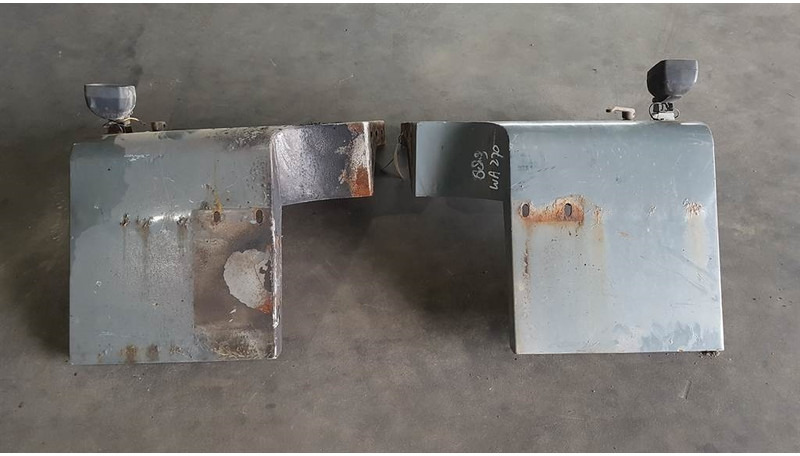 Komatsu WA 270 - 3 - Fender/Kotflügel/Spatbord - Para-lama por Máquina de construção: foto 5 Komatsu WA 270 - 3 - Fender/Kotflügel/Spatbord - Para-lama por Máquina de construção: foto 5