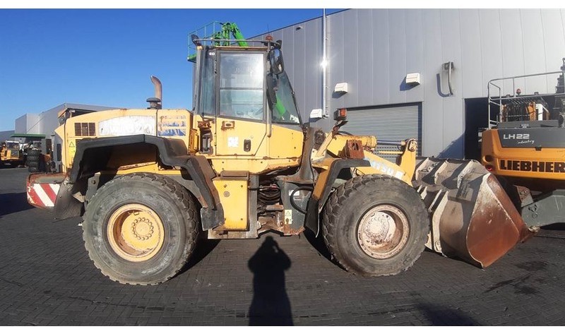 Komatsu WA 320 - 5H (For parts) - Pá carregadora de rodas: foto 1 Komatsu WA 320 - 5H (For parts) - Pá carregadora de rodas: foto 1