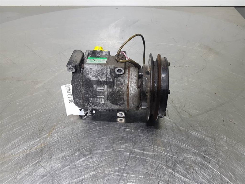 Komatsu WA320-5H-Denso 10S15C-Compressor/Kompressor/Airco - Compressor de ar condicionado por Máquina de construção: foto 1 Komatsu WA320-5H-Denso 10S15C-Compressor/Kompressor/Airco - Compressor de ar condicionado por Máquina de construção: foto 1
