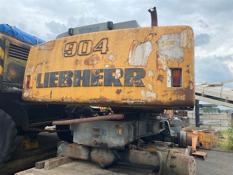 Liebherr A 904 (For parts) - Escavadeira de rodas: foto 4 Liebherr A 904 (For parts) - Escavadeira de rodas: foto 4