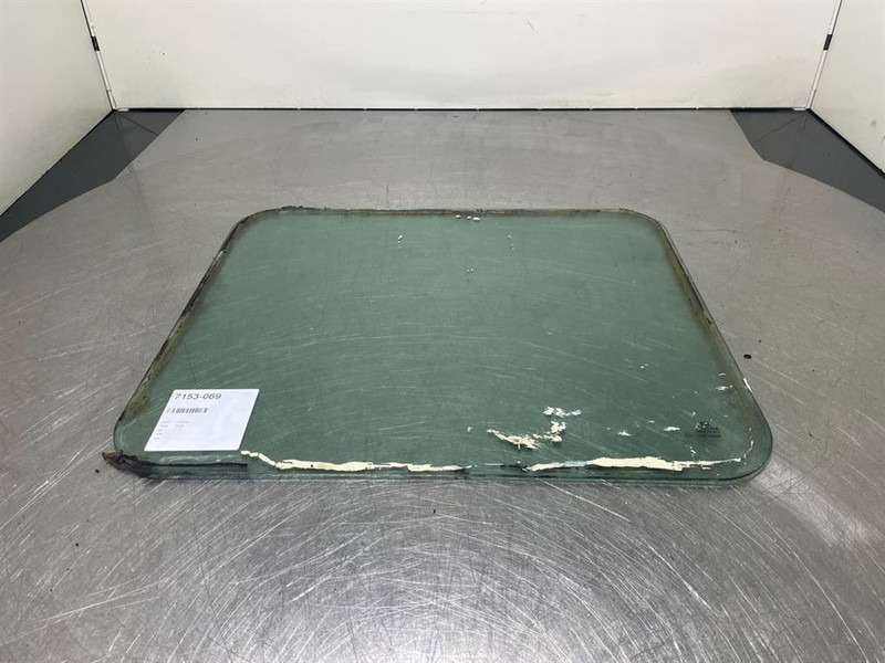 Liebherr A316-7024116- Rear Window/Heckscheibe/Achterruit - Cabine e interior por Máquina de construção: foto 2 Liebherr A316-7024116- Rear Window/Heckscheibe/Achterruit - Cabine e interior por Máquina de construção: foto 2