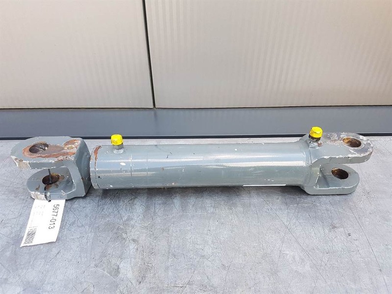 Liebherr L514 - 8925380 - Steering cylinder/Lenkzylinder - Hidráulica: foto 1 Liebherr L514 - 8925380 - Steering cylinder/Lenkzylinder - Hidráulica: foto 1