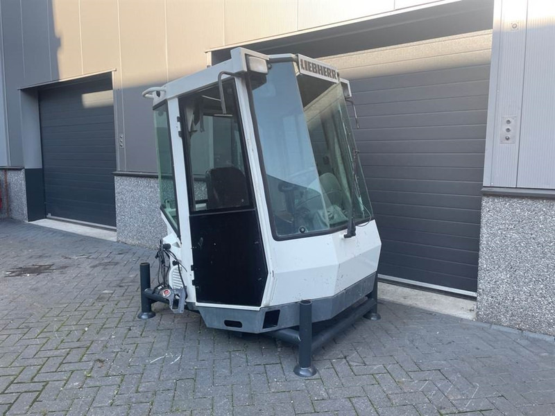 Liebherr L514 Speeder-9841079-Cabin/Kabine/Cabine - Cabine e interior por Máquina de construção: foto 4 Liebherr L514 Speeder-9841079-Cabin/Kabine/Cabine - Cabine e interior por Máquina de construção: foto 4