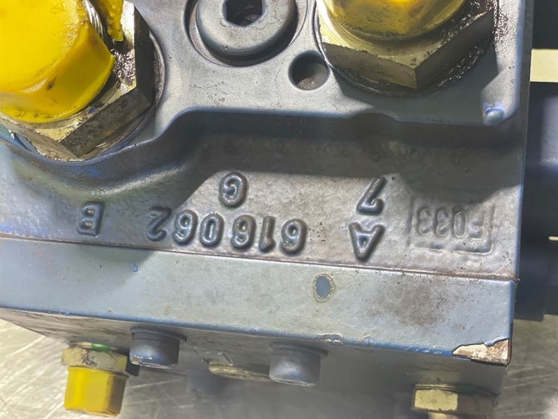 Leasing de Liebherr L524-Liebherr 10675942-Valve/Ventile/Ventiel Liebherr L524-Liebherr 10675942-Valve/Ventile/Ventiel: foto 6