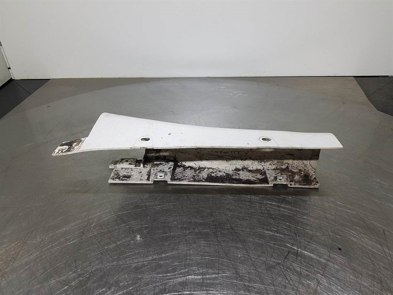 Liebherr L586 2plus2-9777257-Lamp bracket rear right - Cabine e interior por Máquina de construção: foto 2 Liebherr L586 2plus2-9777257-Lamp bracket rear right - Cabine e interior por Máquina de construção: foto 2