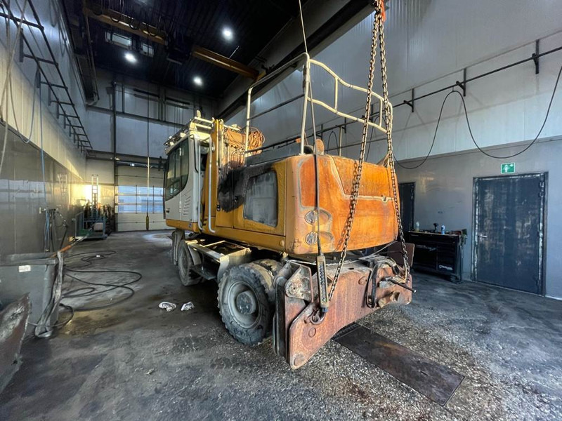 Liebherr LH 22 M - (For parts) - Escavadeira de rodas: foto 2 Liebherr LH 22 M - (For parts) - Escavadeira de rodas: foto 2