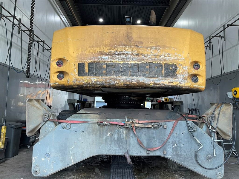 Liebherr LH 80 - (For parts) - Manipulador de material: foto 5 Liebherr LH 80 - (For parts) - Manipulador de material: foto 5