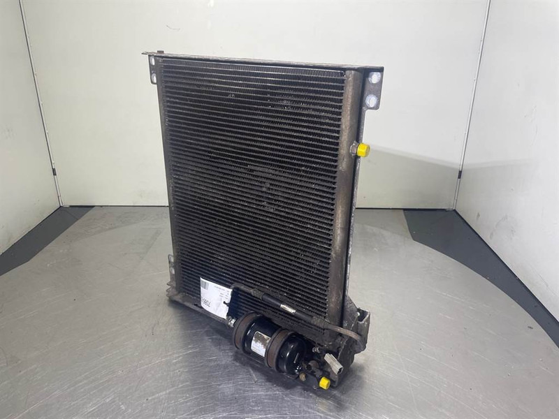 Liebherr LH24M-10813515-Airco condenser/Klimakondensator/ - Estrutura/ Châssis por Máquina de construção: foto 1 Liebherr LH24M-10813515-Airco condenser/Klimakondensator/ - Estrutura/ Châssis por Máquina de construção: foto 1