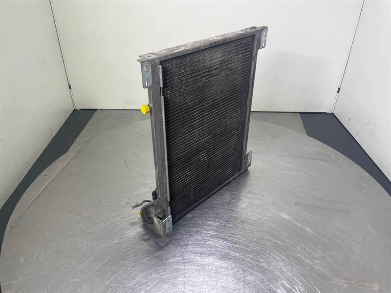 Liebherr LH24M-10813515-Airco condenser/Klimakondensator/ - Estrutura/ Châssis por Máquina de construção: foto 5 Liebherr LH24M-10813515-Airco condenser/Klimakondensator/ - Estrutura/ Châssis por Máquina de construção: foto 5