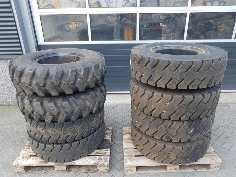 Liebherr LH24M-Michelin 11.00R20-Tyre/Reifen/Band - Jantes e pneus por Máquina de construção: foto 2 Liebherr LH24M-Michelin 11.00R20-Tyre/Reifen/Band - Jantes e pneus por Máquina de construção: foto 2