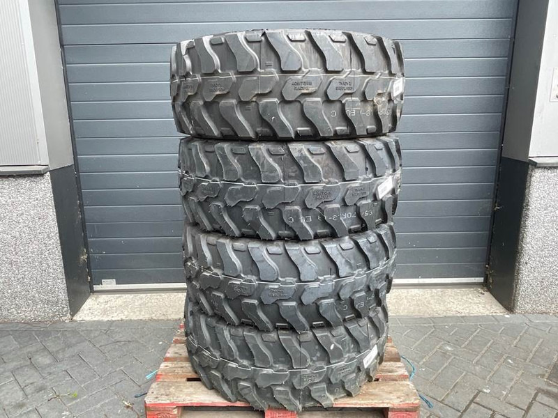 Magna 405/70R18-Tire/Reifen/Band - Jantes e pneus por Máquina de construção: foto 1 Magna 405/70R18-Tire/Reifen/Band - Jantes e pneus por Máquina de construção: foto 1