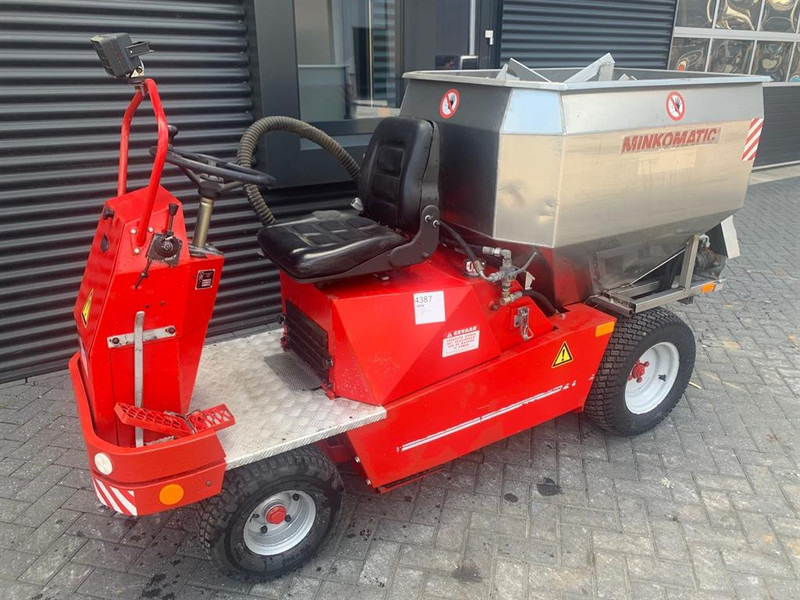 NORCAR MINKOMATIC 670 DLA - Equipamento de gado: foto 5 NORCAR MINKOMATIC 670 DLA - Equipamento de gado: foto 5