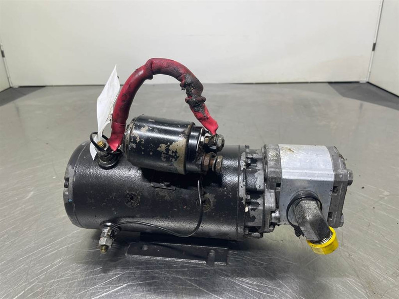 New Holland W110C-84419597-Compact-/steering unit - Hidráulica por Máquina de construção: foto 4 New Holland W110C-84419597-Compact-/steering unit - Hidráulica por Máquina de construção: foto 4