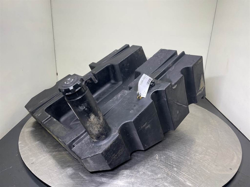 New Holland W110C-87400409-Fuel tank/Kraftstofftank - Estrutura/ Châssis por Máquina de construção: foto 4 New Holland W110C-87400409-Fuel tank/Kraftstofftank - Estrutura/ Châssis por Máquina de construção: foto 4
