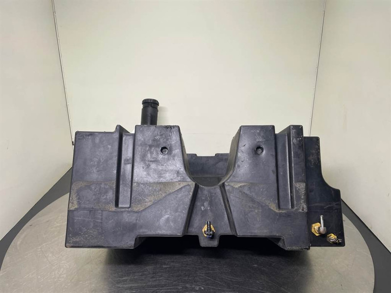 New Holland W110C-87400409-Fuel tank/Kraftstofftank - Estrutura/ Châssis por Máquina de construção: foto 3 New Holland W110C-87400409-Fuel tank/Kraftstofftank - Estrutura/ Châssis por Máquina de construção: foto 3