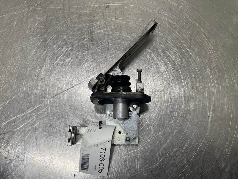 O & K L25.5 - Gas pedal/Fusspedal/Gaspedaal - Cabine e interior por Máquina de construção: foto 5 O & K L25.5 - Gas pedal/Fusspedal/Gaspedaal - Cabine e interior por Máquina de construção: foto 5