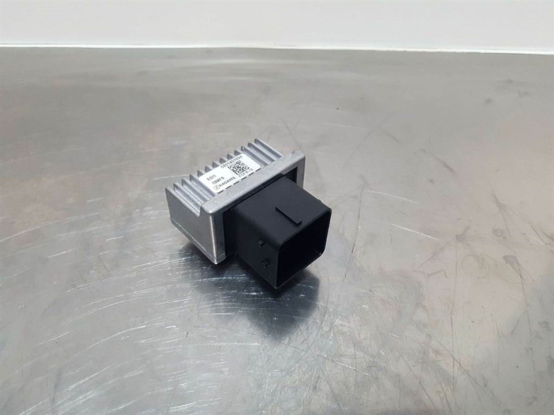 Perkins 854E-E34TA-5801401694-Relay/Relais/Glow plug - Sistema elétrico por Máquina de construção: foto 4 Perkins 854E-E34TA-5801401694-Relay/Relais/Glow plug - Sistema elétrico por Máquina de construção: foto 4