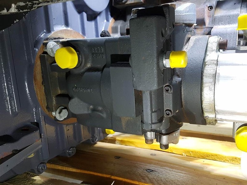 Sauer Danfoss JRL075CLS2320 -Vögele-80006177- Load sensing pump - Hidráulica: foto 1 Sauer Danfoss JRL075CLS2320 -Vögele-80006177- Load sensing pump - Hidráulica: foto 1