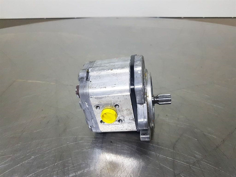 Sauer Sundstrand SNP2/4DSC06REPG/5D - Gearpump/Zah - Hidráulica por Máquina de construção: foto 2 Sauer Sundstrand SNP2/4DSC06REPG/5D - Gearpump/Zah - Hidráulica por Máquina de construção: foto 2