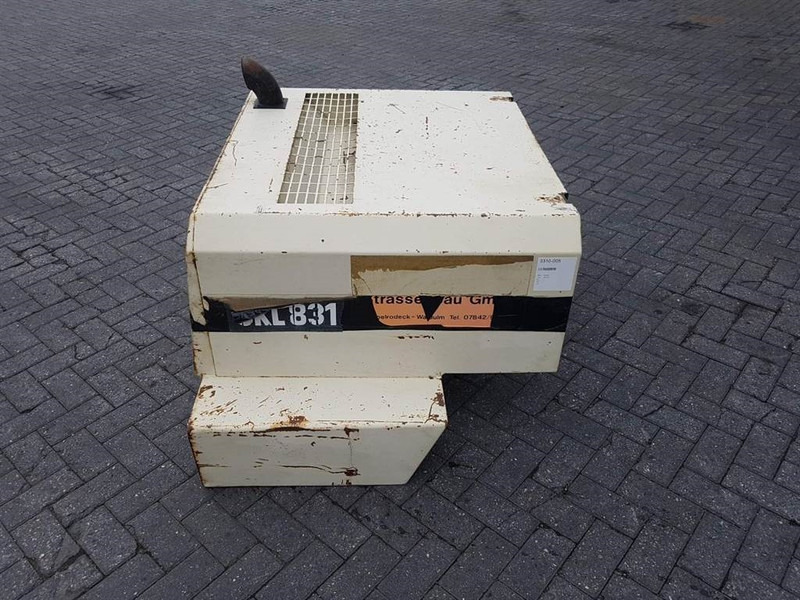 Schaeff SKL831 - Engine hood/Motorhaube/Motorkap - Estrutura/ Châssis por Máquina de construção: foto 3 Schaeff SKL831 - Engine hood/Motorhaube/Motorkap - Estrutura/ Châssis por Máquina de construção: foto 3