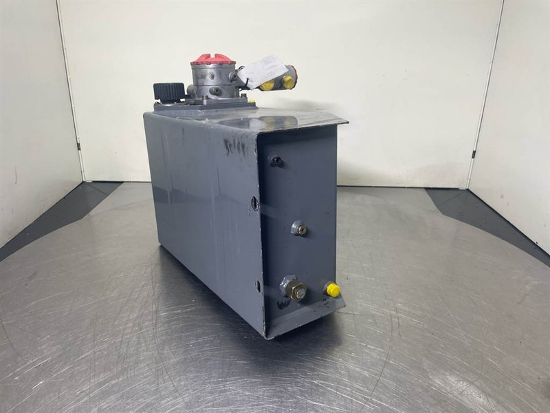 Schaeff SKL834-6452013001-Tank/Behälter/Reservoir - Hidráulica por Máquina de construção: foto 4 Schaeff SKL834-6452013001-Tank/Behälter/Reservoir - Hidráulica por Máquina de construção: foto 4