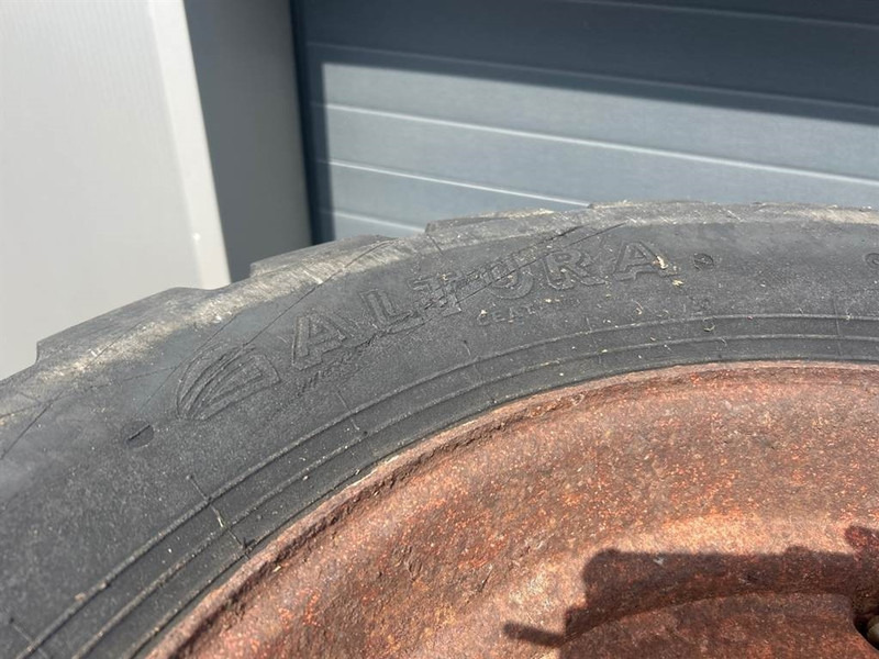 Schaeff SKL841-Altura 550/45-22.5-Tire/Reifen/Band - Jantes e pneus por Máquina de construção: foto 5 Schaeff SKL841-Altura 550/45-22.5-Tire/Reifen/Band - Jantes e pneus por Máquina de construção: foto 5