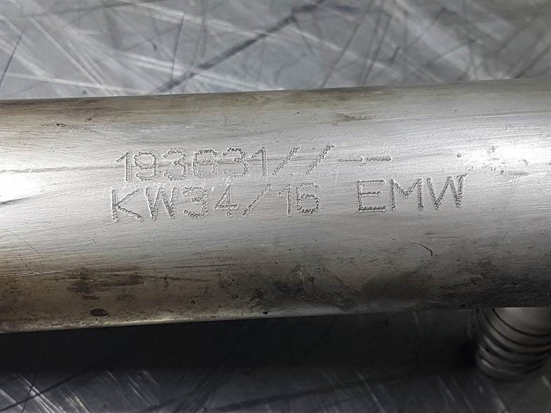 Sennebogen 818 - Pipe/Leitung/Pijp - Motor e peças por Máquina de construção: foto 3 Sennebogen 818 - Pipe/Leitung/Pijp - Motor e peças por Máquina de construção: foto 3