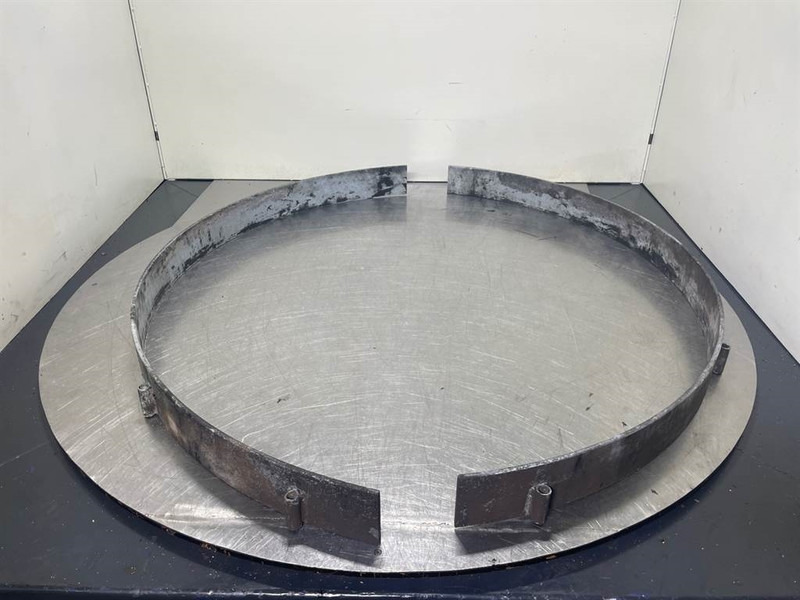 Estrutura/ Châssis por Máquina de construção Sennebogen 835E-127775-Slewing ring/Drehkranz/Draaikrans: foto 7 Estrutura/ Châssis por Máquina de construção Sennebogen 835E-127775-Slewing ring/Drehkranz/Draaikrans: foto 7