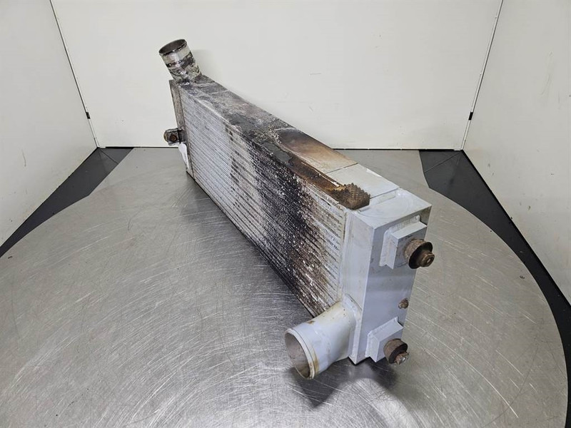 Sennebogen 835E - Intercooler/Ladeluftkühler/Luchtkoeler - Motor por Máquina de construção: foto 2 Sennebogen 835E - Intercooler/Ladeluftkühler/Luchtkoeler - Motor por Máquina de construção: foto 2