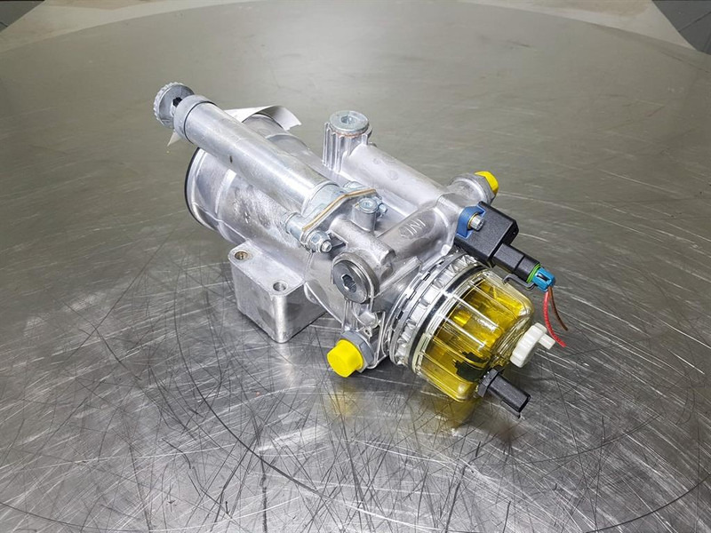 Sennebogen SE1707 - Motor e peças por Máquina de construção: foto 1 Sennebogen SE1707 - Motor e peças por Máquina de construção: foto 1