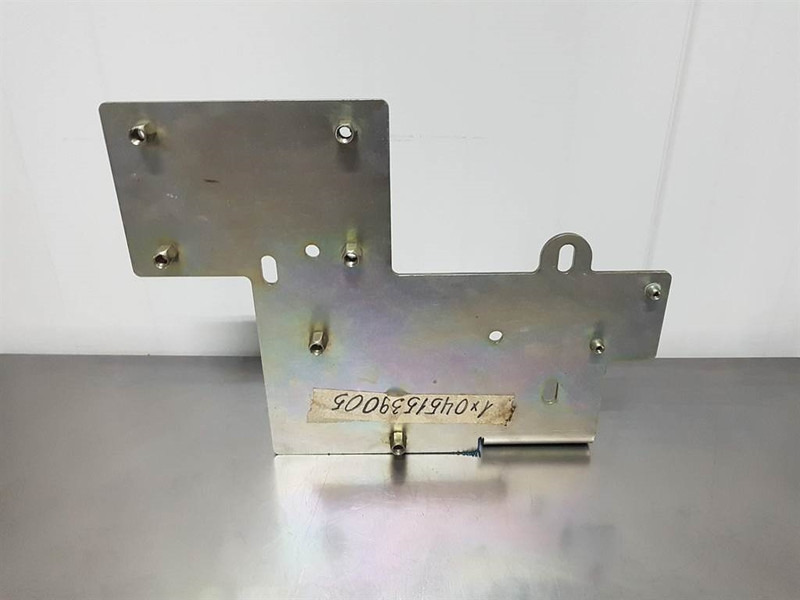 Terex Schaeff -0451539005-Bracket/Ventilhalterplatte/Plaat - Estrutura/ Châssis por Máquina de construção: foto 4 Terex Schaeff -0451539005-Bracket/Ventilhalterplatte/Plaat - Estrutura/ Châssis por Máquina de construção: foto 4