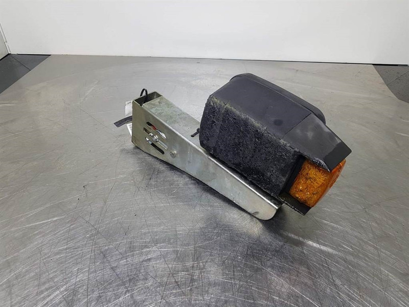 Terex TL260-0455003002-Light/Leuchte/Verlichting - Sistema elétrico por Máquina de construção: foto 2 Terex TL260-0455003002-Light/Leuchte/Verlichting - Sistema elétrico por Máquina de construção: foto 2