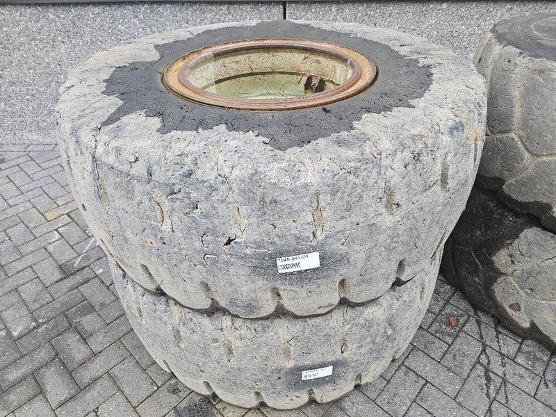 Terex TL260S-20.5R25-Tire/Reifen/Band - Jantes e pneus por Máquina de construção: foto 3 Terex TL260S-20.5R25-Tire/Reifen/Band - Jantes e pneus por Máquina de construção: foto 3