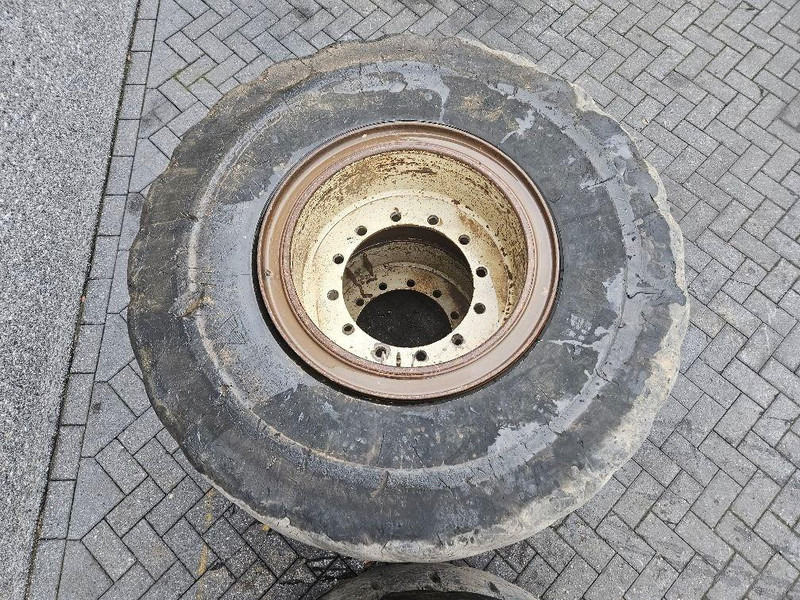 Terex TL260S-Banden 20.5-R25-Solid wheels / Full Gummi - Jantes e pneus por Máquina de construção: foto 5 Terex TL260S-Banden 20.5-R25-Solid wheels / Full Gummi - Jantes e pneus por Máquina de construção: foto 5