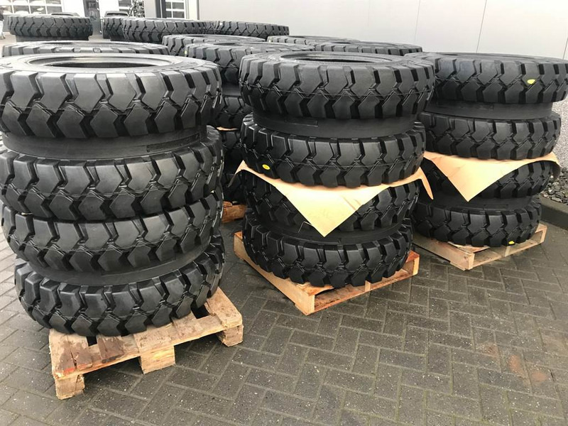 Jantes e pneus por Máquina de construção novo Trelleborg 10.00-20 Dual excavator solid-Tyre/Reifen/Banden: foto 7