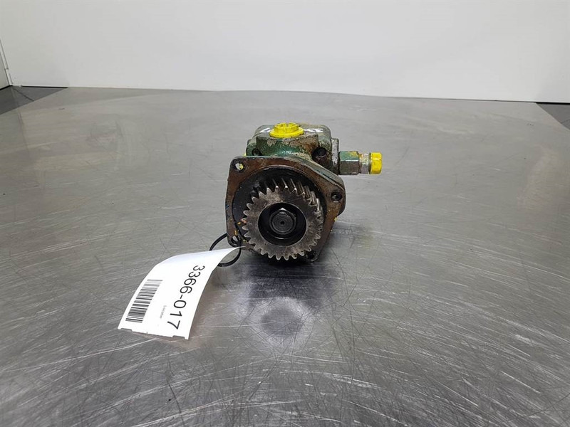 Vickers V210-8W - Gearpump/Zahnradpumpe/Tandwielpomp - Hidráulica: foto 3 Vickers V210-8W - Gearpump/Zahnradpumpe/Tandwielpomp - Hidráulica: foto 3