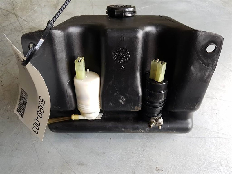 Volvo L30B - ZM2801189 - Tank/Behälter/Reservoir - Cabine e interior por Máquina de construção: foto 1 Volvo L30B - ZM2801189 - Tank/Behälter/Reservoir - Cabine e interior por Máquina de construção: foto 1