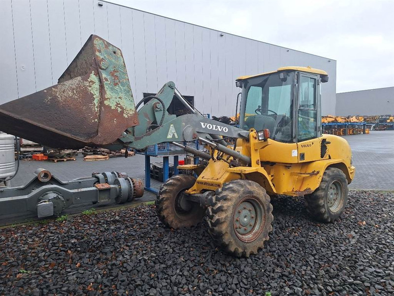 Volvo L30D - (For parts) - Pá carregadora de rodas: foto 1 Volvo L30D - (For parts) - Pá carregadora de rodas: foto 1