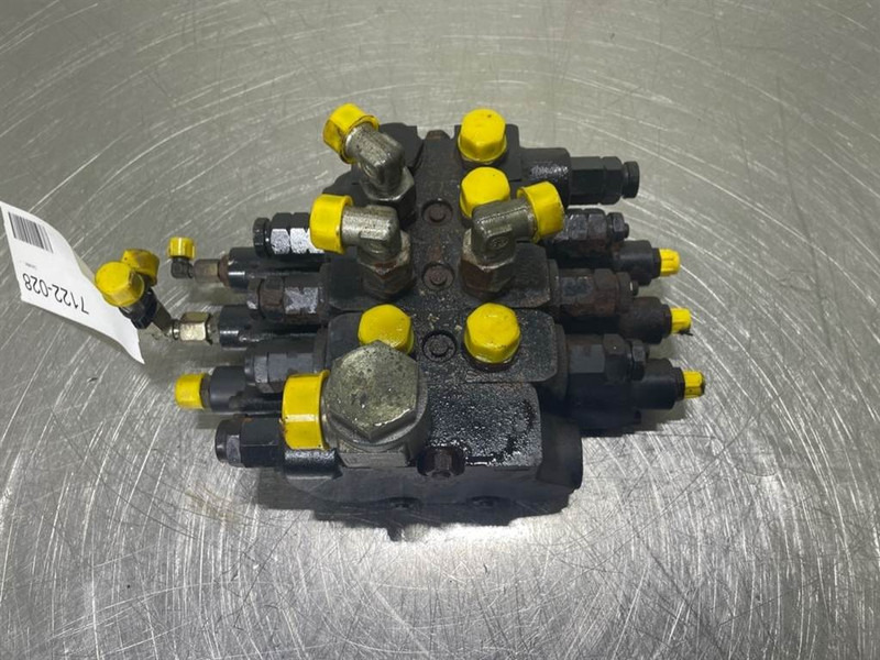 Volvo L30D-ZM2810714-Valve/Ventile/Ventiel - Hidráulica por Máquina de construção: foto 2 Volvo L30D-ZM2810714-Valve/Ventile/Ventiel - Hidráulica por Máquina de construção: foto 2