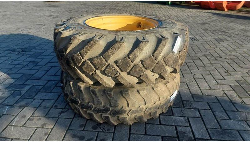 Volvo L30G-BKT 12.5-20-Tire/Reifen/Band - Jantes e pneus por Máquina de construção: foto 1 Volvo L30G-BKT 12.5-20-Tire/Reifen/Band - Jantes e pneus por Máquina de construção: foto 1