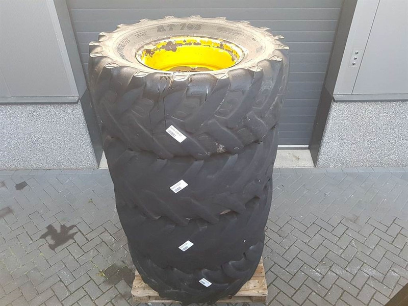 Zettelmeyer ZL801-BKT 480/70R24-Tire/Reifen/Band - Jantes e pneus por Máquina de construção: foto 2 Zettelmeyer ZL801-BKT 480/70R24-Tire/Reifen/Band - Jantes e pneus por Máquina de construção: foto 2