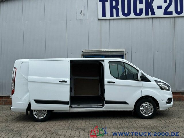 Ford Transit Custom Lang Trend 3Sitzer + Klima + DAB - Furgão compacto: foto 3 Ford Transit Custom Lang Trend 3Sitzer + Klima + DAB - Furgão compacto: foto 3